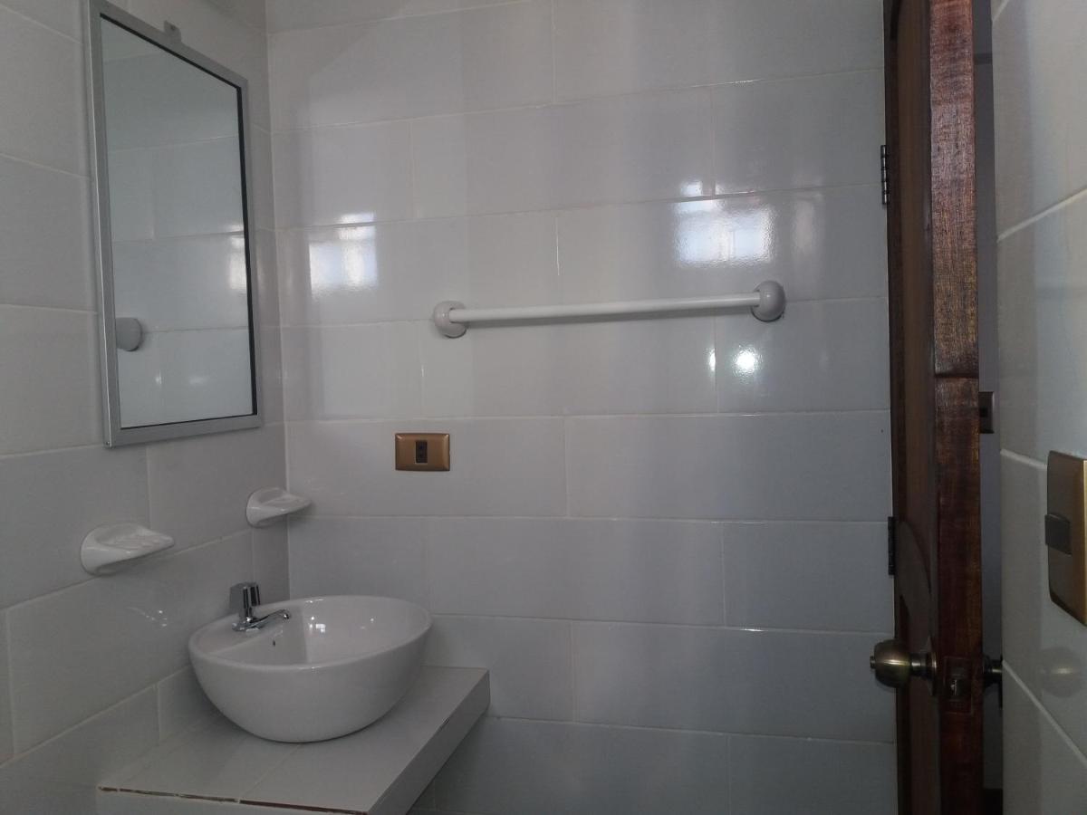 Hostal Jerian Uyuni Kültér fotó
